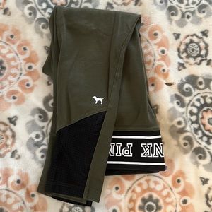 VS Pink Pocket Yoga Crop Pants